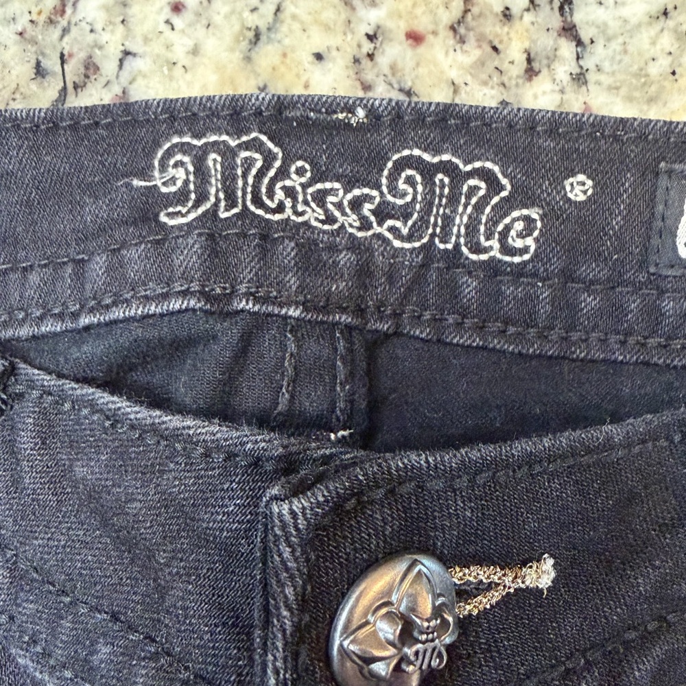 Miss Me Black Signature Skinny Jeans with Silver and Gold Embellished Pockets - Picture 5 of 10